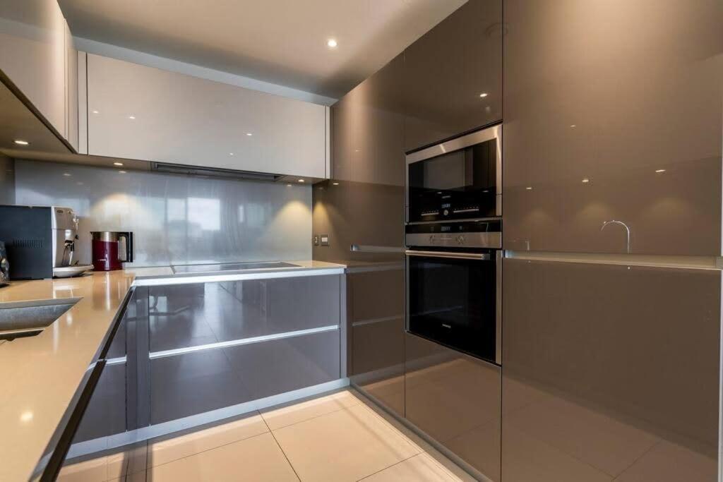 1 Bedroom Penthouse Flat In East لندن المظهر الخارجي الصورة
