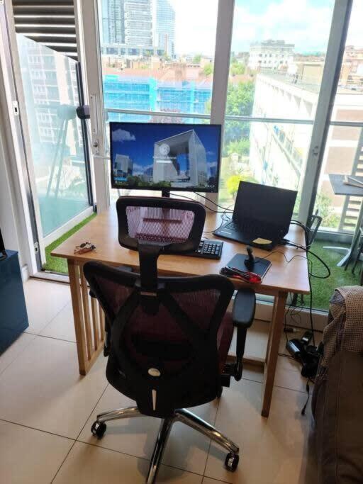 1 Bedroom Penthouse Flat In East لندن المظهر الخارجي الصورة